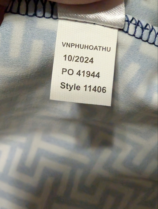 Southern Tide Lylee Geo Printed Performance Dress - Picture 10 of 10